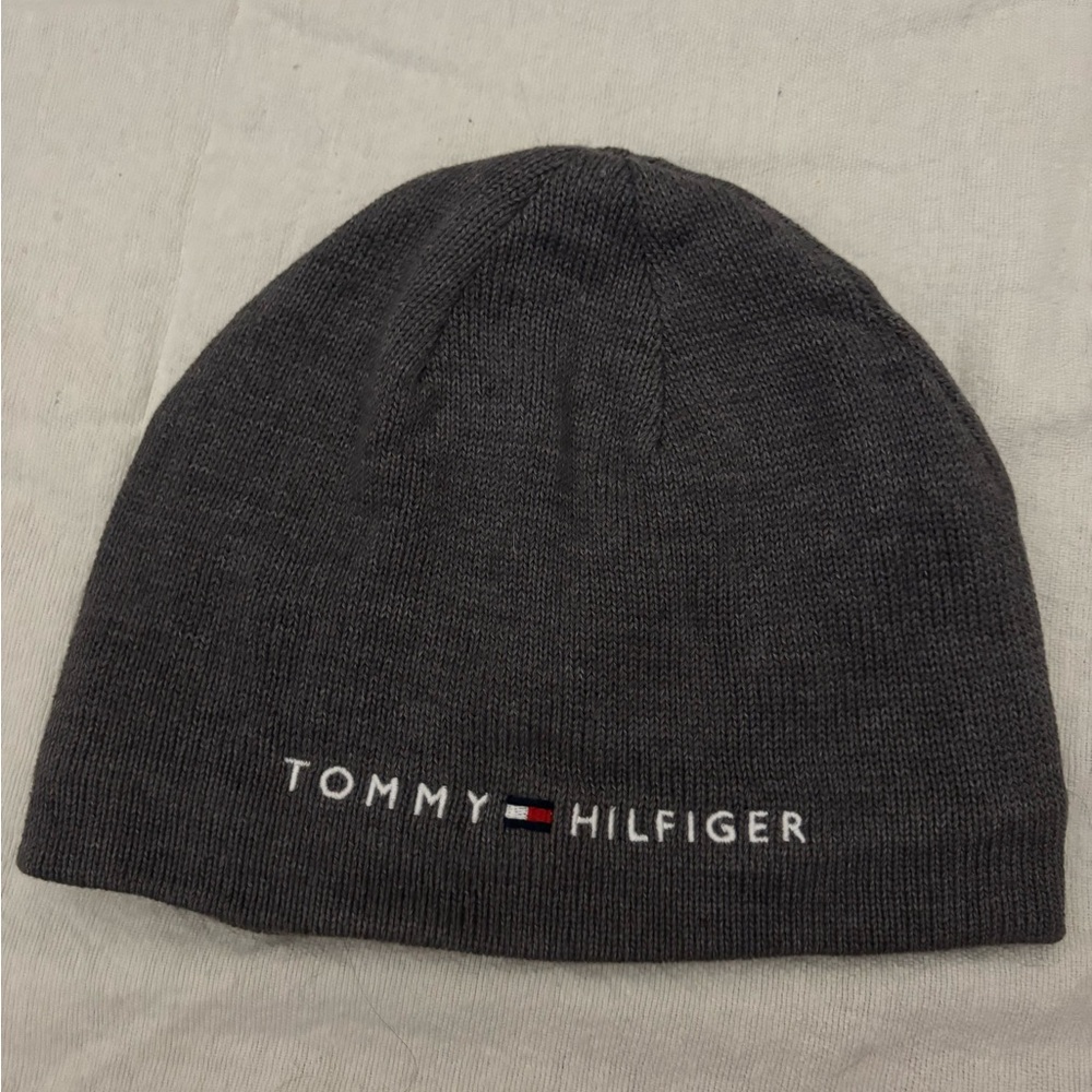 Tommy Hilfiger Logo Gray Fleece-Lined Beanie